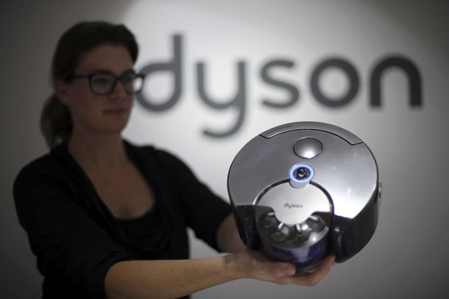 Il robot aspirapolvere di Dyson, 360 Eye (Reuters)